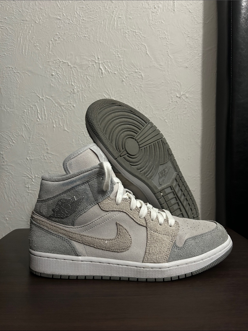 Air Jordan 1 Mid SE